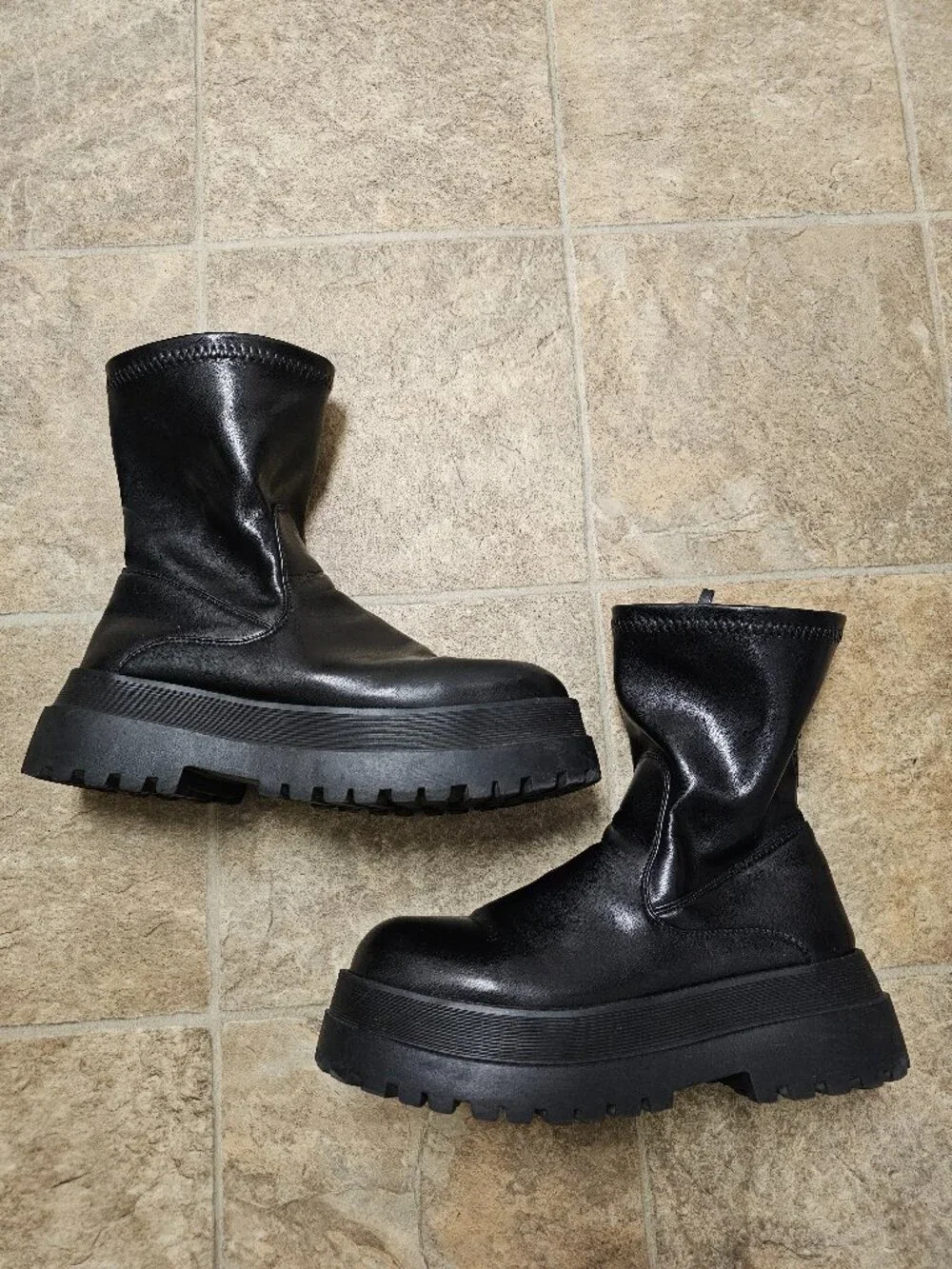 Women's Faux Leather Platform Boots (Biker/Goth style), side zippers